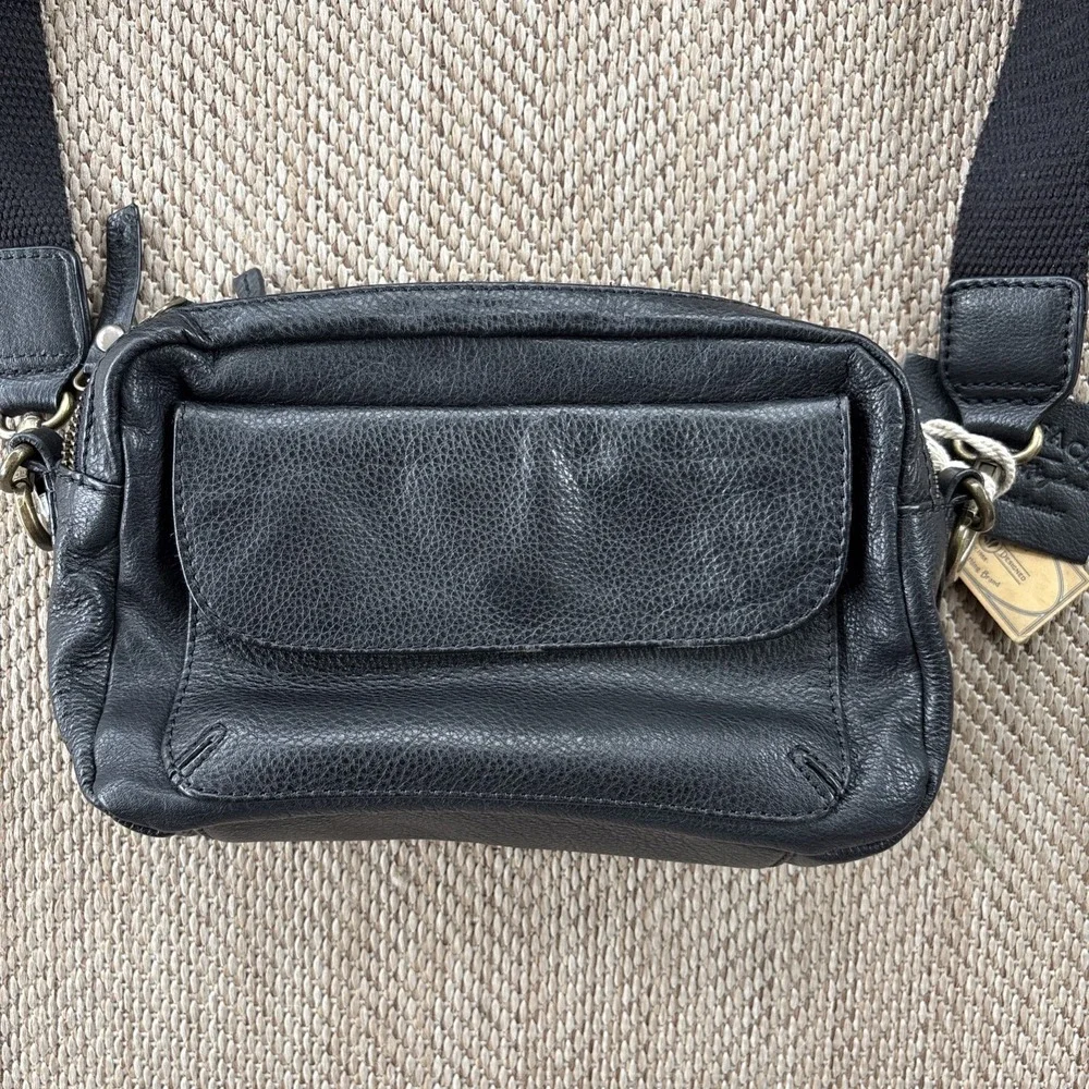 Fat Face Womens Black Genuine Leather Crossbody Bag Purse Classic - Picture 2 of 14